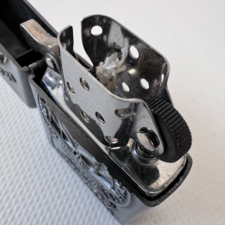 Бензиновая зажигалка Kantai g3 + бензин + мундштук